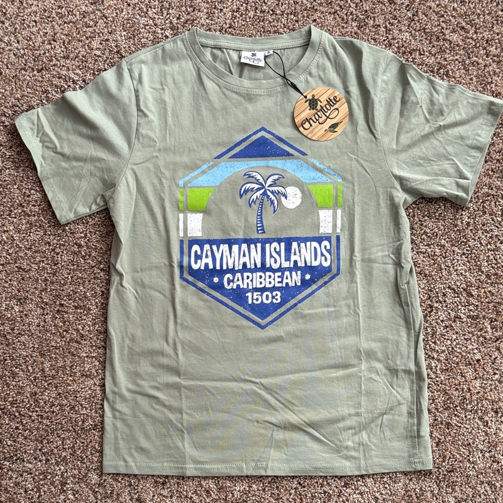 Cayman Islands Graphic T-Shirt Women’s Small